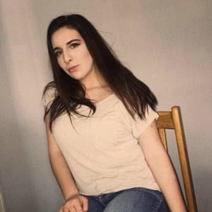 Meet your Posher, Chloe